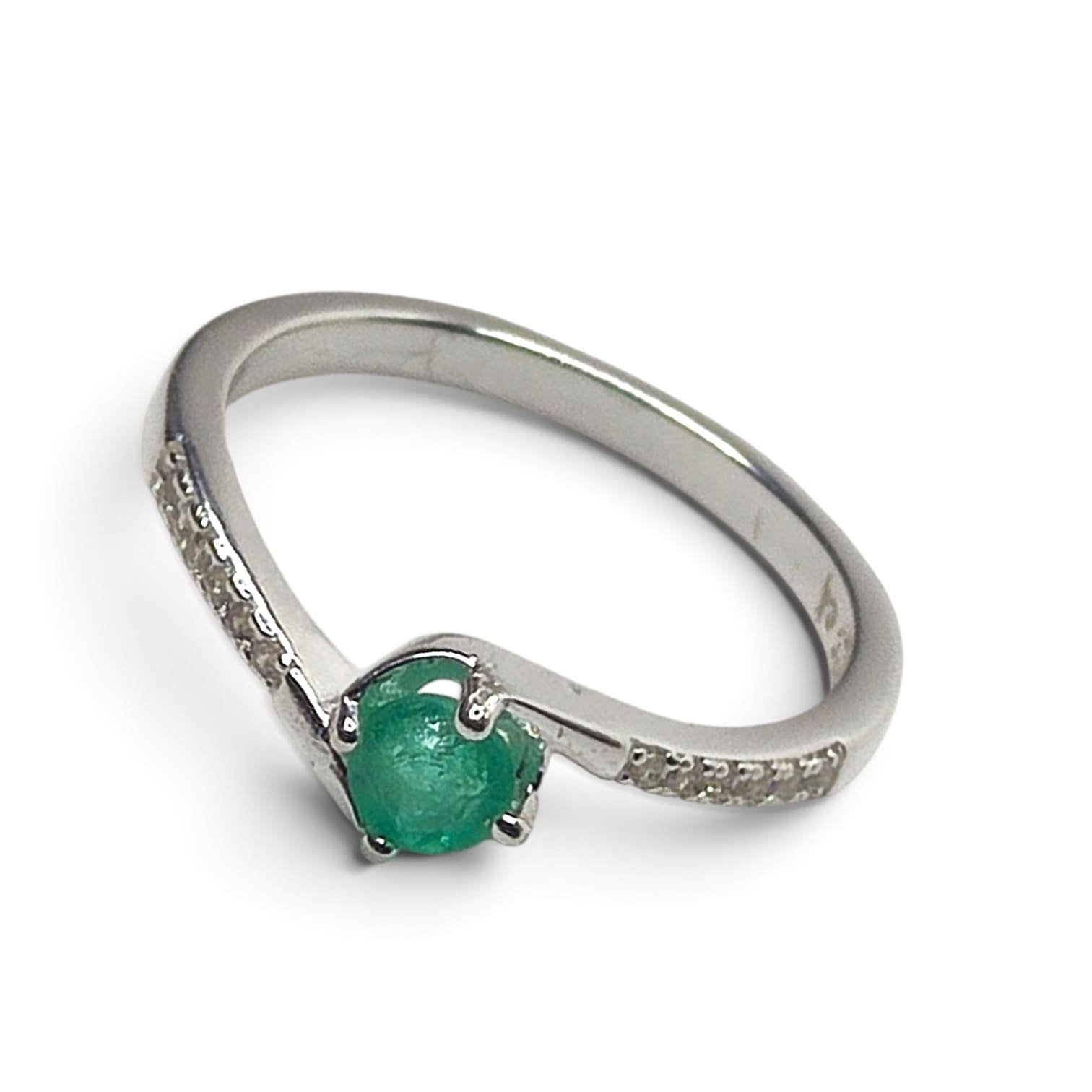 Anillo Curvo 5mm✨ en plata ley 925 con esmeralda Natural